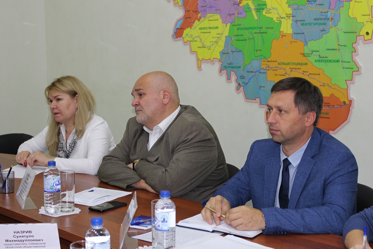 Рабочая встреча Уполномоченного по правам человека в Самарской области с представителями национальных общественных объединений республик Узбекистан и Таджикистан