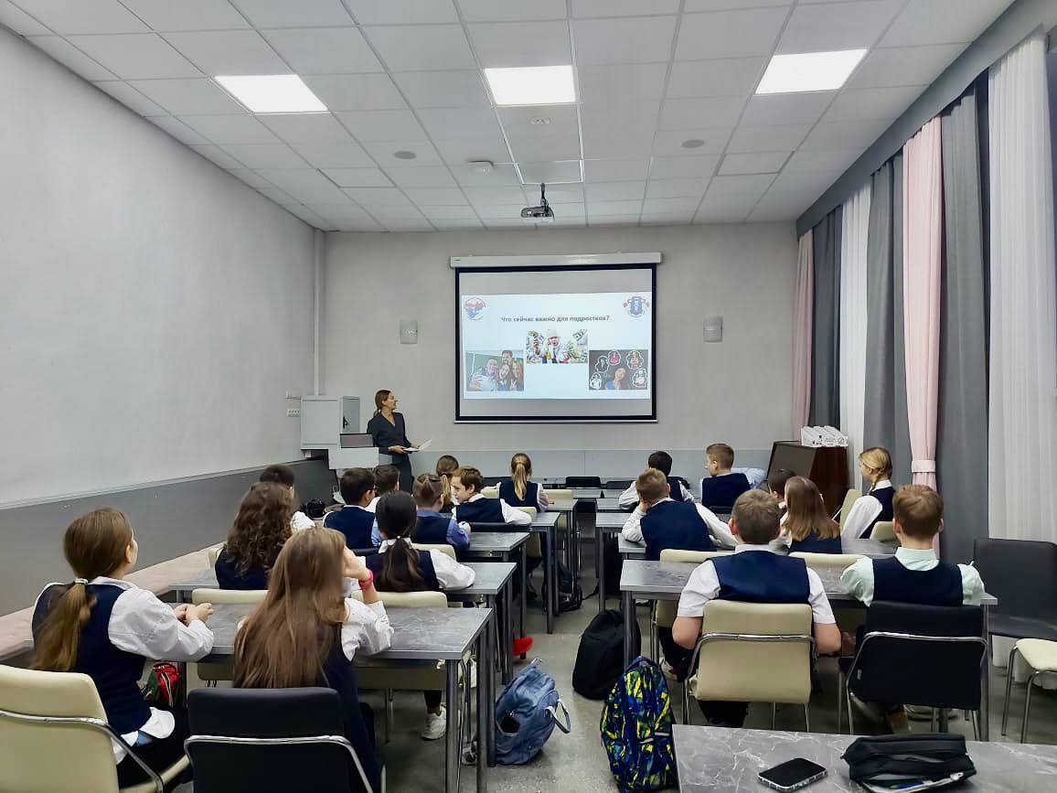 Во Всероссийский День правовой помощи детям сотрудники аппарата провели Уроки права