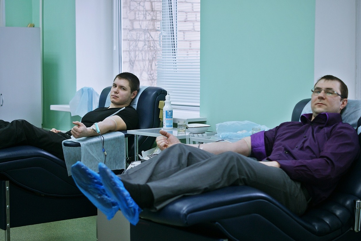 Сотрудники аппарата Уполномоченного по правам человека в Самарской области стали донорами крови