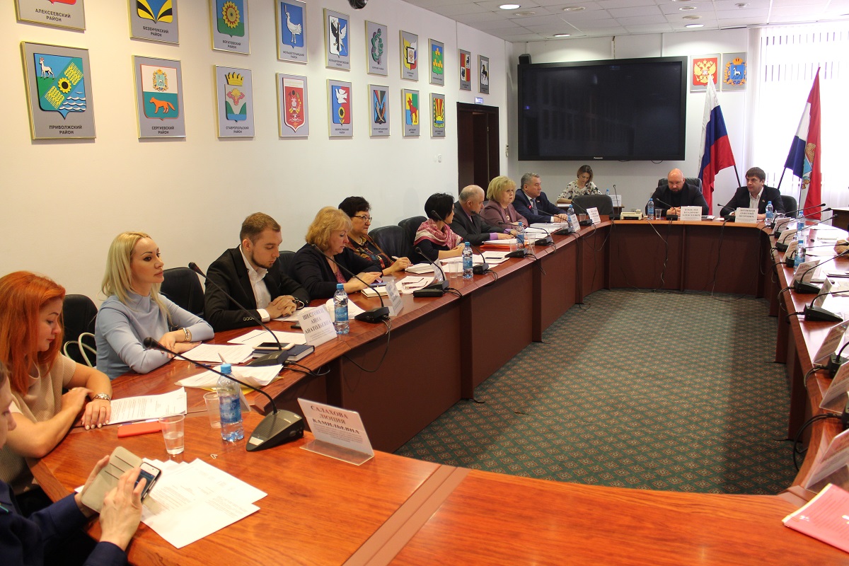 Обсуждение ежегодного доклада Уполномоченного по правам человека в Самарской области о соблюдении прав и свобод человека и гражданина на территории Самарской области на комитетах Самарской Губернской Думы