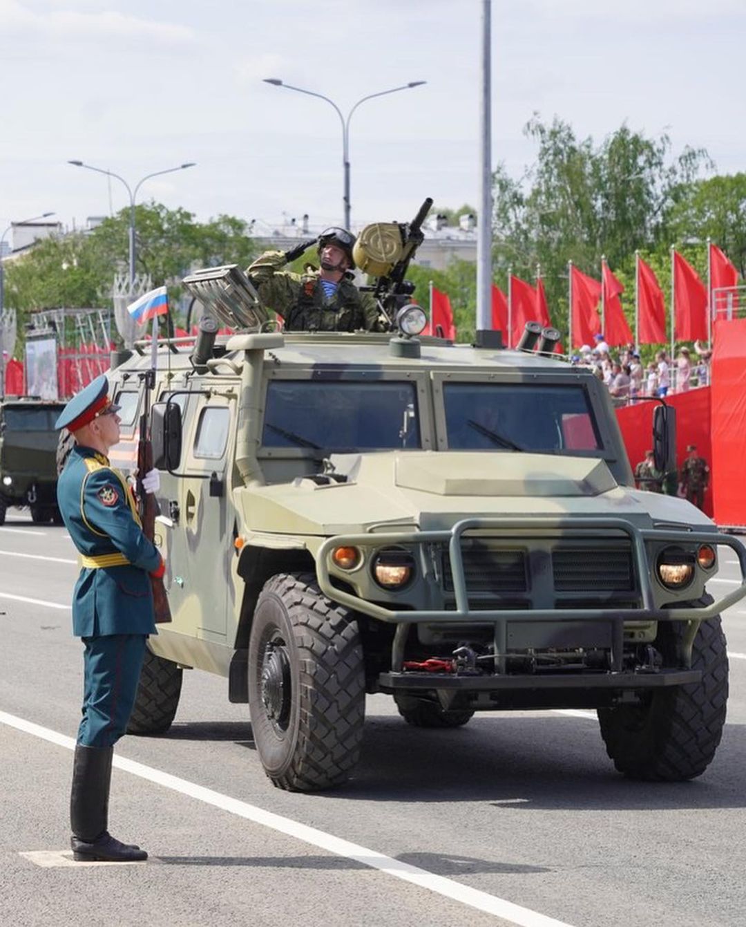 В Самаре прошел Парад Победы