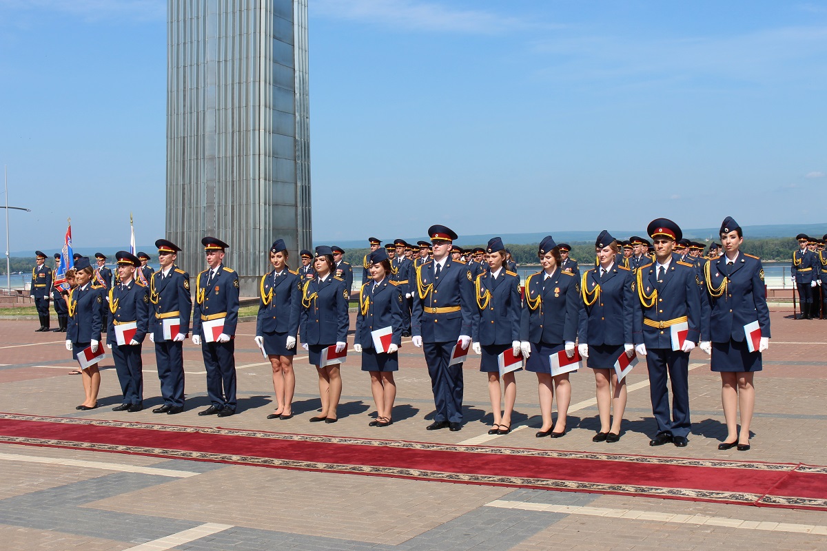 Дипломы с отличаем получили 13 выпускников Самарского юридического института ФСИН России  
