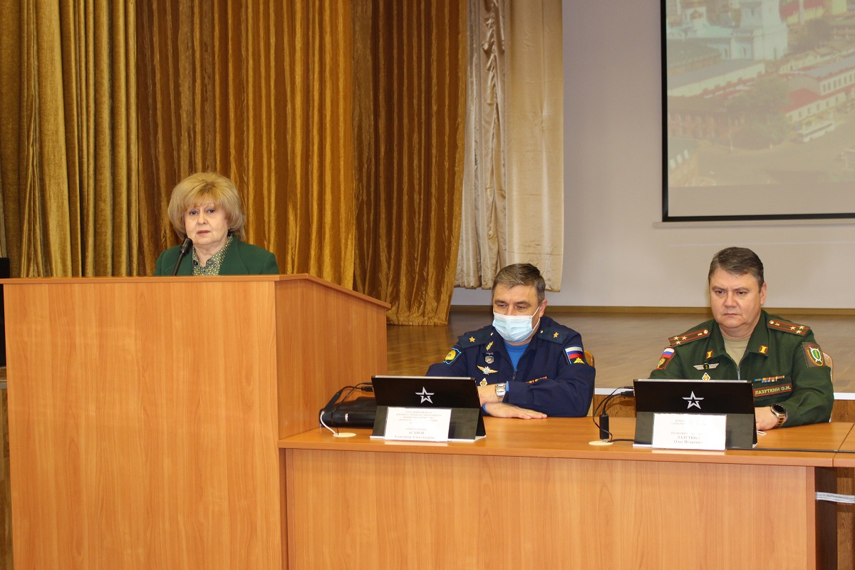 Уполномоченный по правам человека О.Д. Гальцова встретилась со студентами и преподавателями Сызранского высшего военного авиационного училища лётчиков