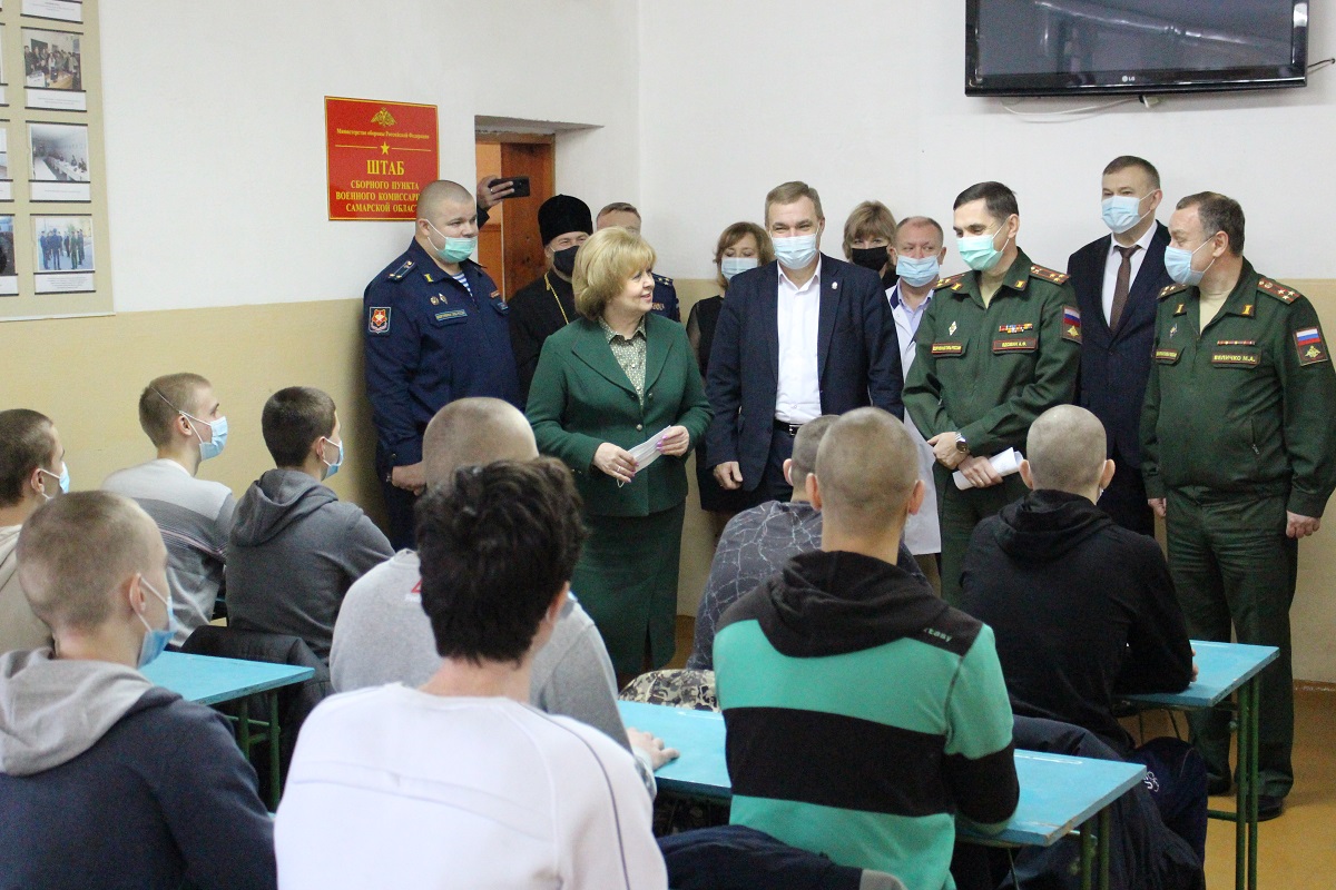 Уполномоченный по правам человека в Самарской области посетила сборный пункт военного комиссариата региона, расположенный в городе Сызрани.

