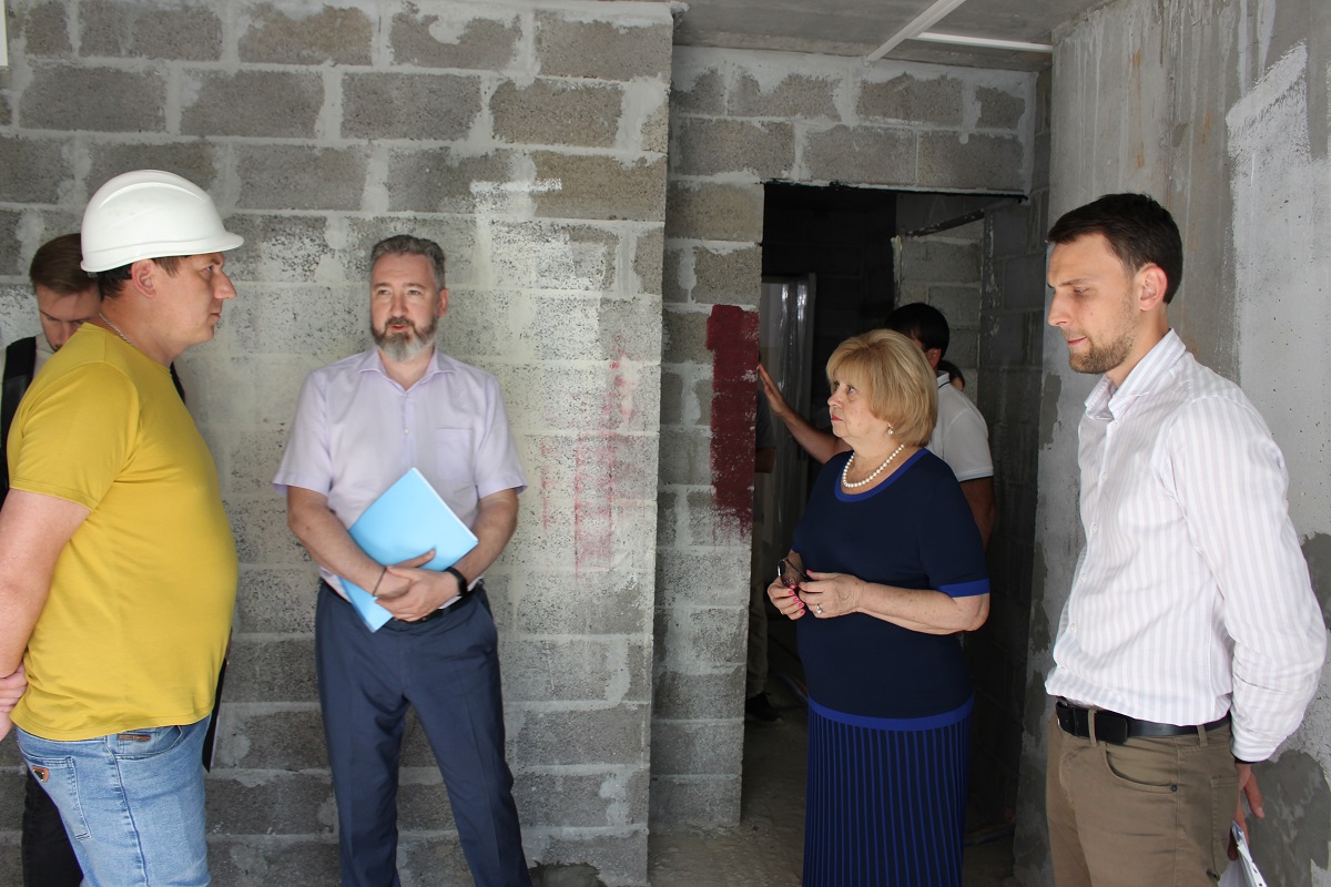Уполномоченный по правам человека Ольга Гальцова посетила проблемные объекты, строительство которых завершается с использованием механизмов ППК «Фонд развития территорий»